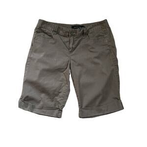 Calvin Klein Jeans Ladies Cuffed Olive Green Bermuda Shorts Size 12